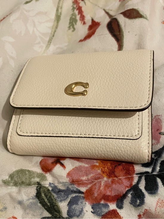 Coach Handbags - Coach Leather compact wallet in Chalk with Gold 'C'